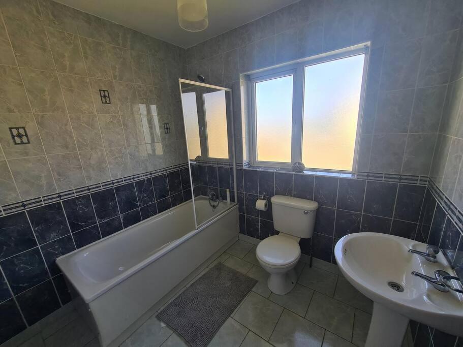 Bundoran Seaside Stays House - Wifi, Large Spacious Home Ngoại thất bức ảnh